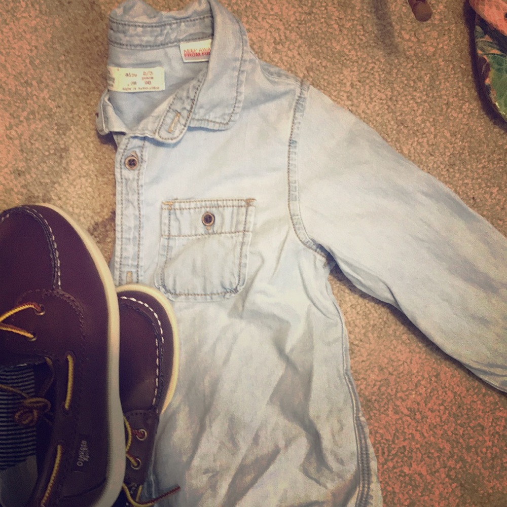 Zara Boys Long Sleeve Chambray Shirt 🛑🛑🛑